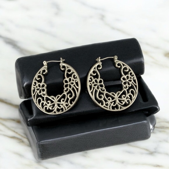 Vintage Jewelry - Vintage Silver-tone Filigree Hoop Earrings